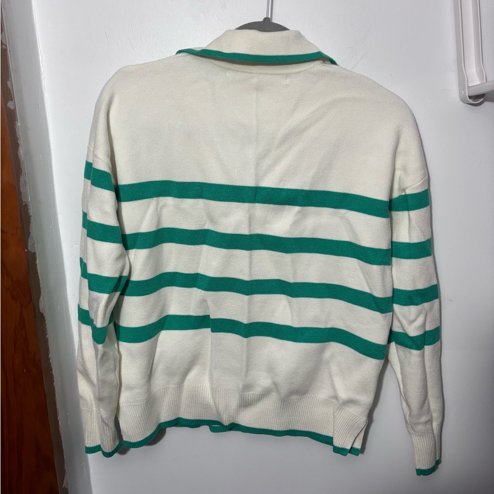 NWT Max Studio Vneck sweater - Picture 3 of 5